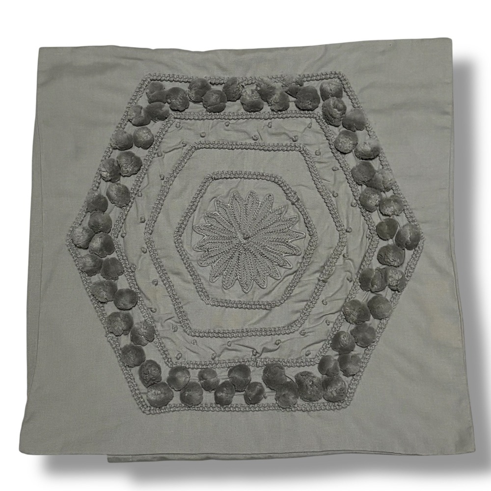 Pottery Barn Pom Pom Pillow Cover 20x20 Gray Cotton Boho Farmhouse - Picture 2 of 6